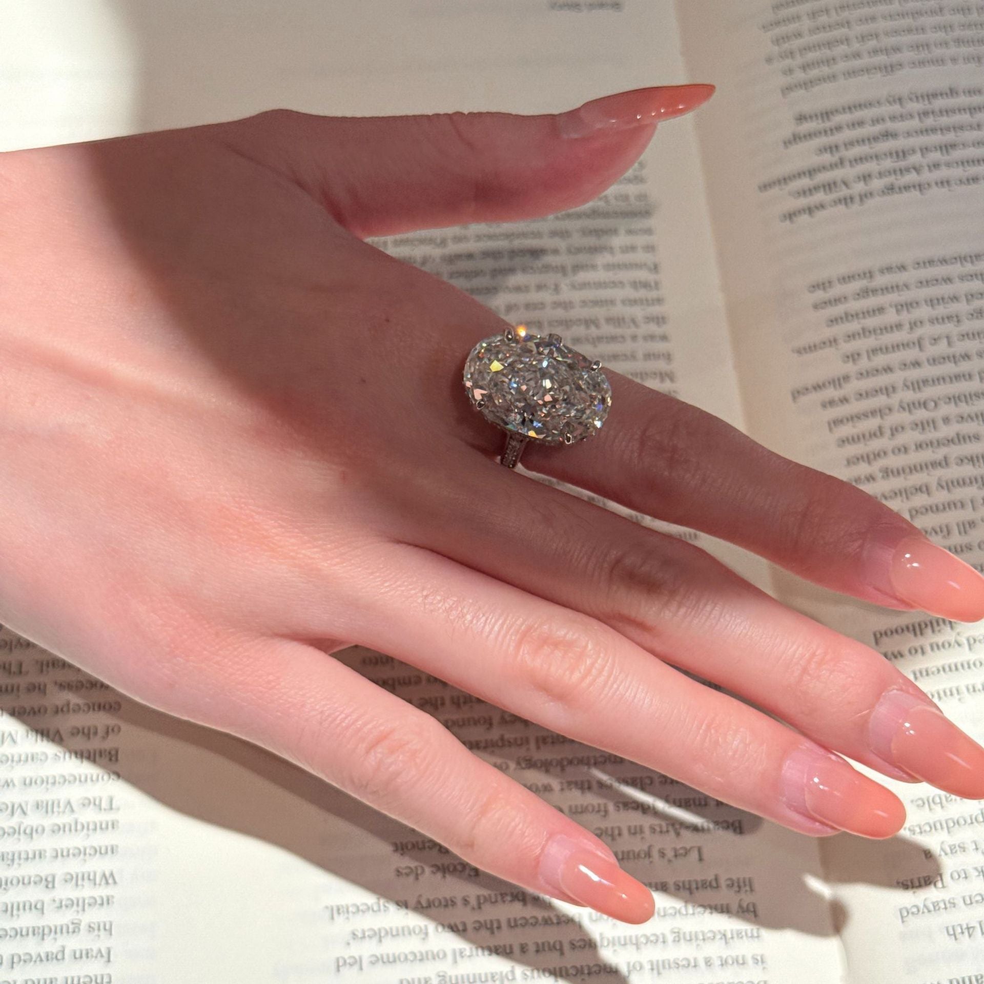 Oval Side Pavé Diamond Ring - ZORVA JEWELRY